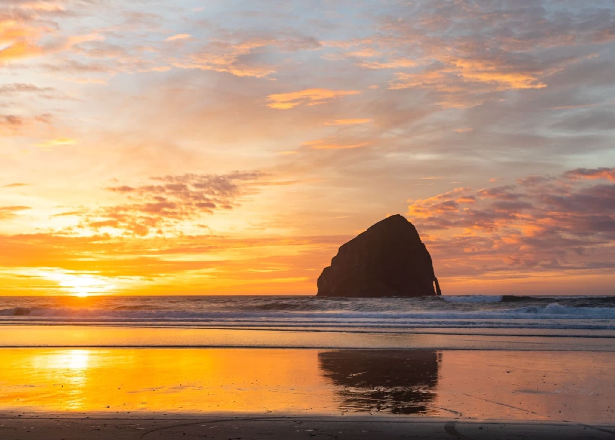 The beach at Inn at Cape Kiwanda at sunset