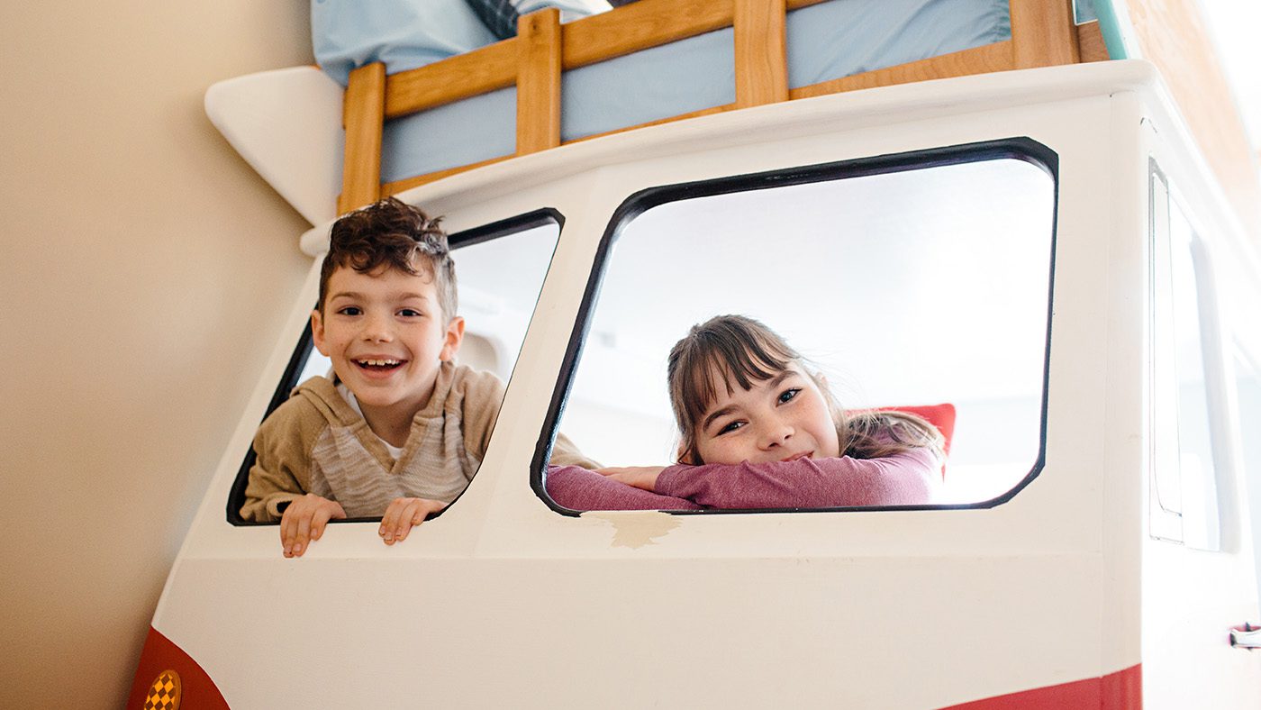 8_Inn_at_Cape_Kiwanda_ONeillSuite3_Bunkbeds_1400x788