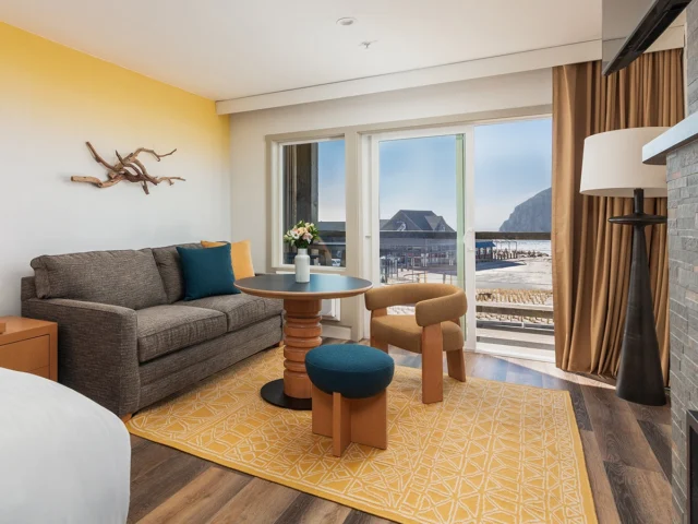 We’re so excited to share the first photos of our newly reimagined guest rooms. Inspired by the natural beauty of the Oregon Coast, our rooms have been redesigned with modern coastal vibes, warm textures and those stunning ocean views you love. 🌅
-
Take a peek and start imagining your next stay with us. Our new look is just the beginning. ✨
-
#innatcapekiwanda #innreimagined #oregoncoast #pacificcityoregon