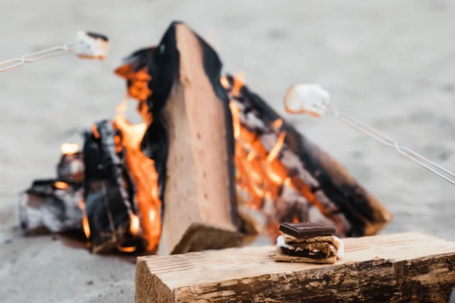 🔥 Gather around your campfire on the beach and enjoy the crackle of flames, glowing sunset, stars appearing above and sand between your toes. Enjoy our "Campfire & S’mores" package complete with firewood and all the goodies needed to keep the tradition sweet. 🍫
-
Learn more: https://innatcapekiwanda.com/our-packages/
Learn more via link in bio: packages & offers.
-
#innatcapekiwanda #oregoncoast #smores #pacificcityoregon #beachbonfire #campfireonthebeach